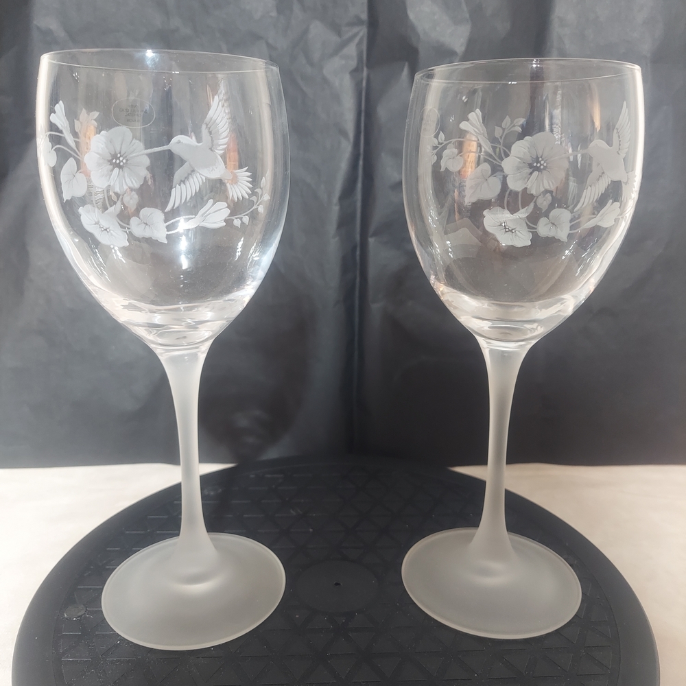 Avon Hummingbird 24% Lead Crystal Vintage Wine Glasses (Set of 2)